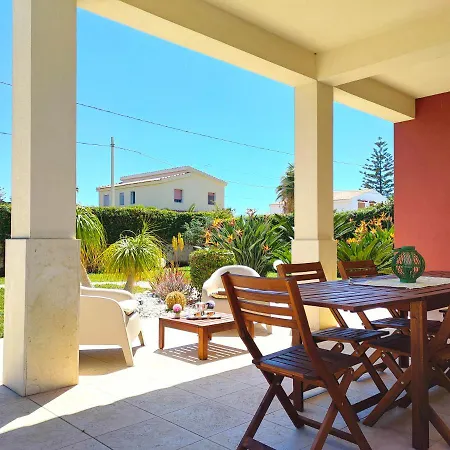 Villa Medea - Relax At 150Mt From The Beach Terrauzza